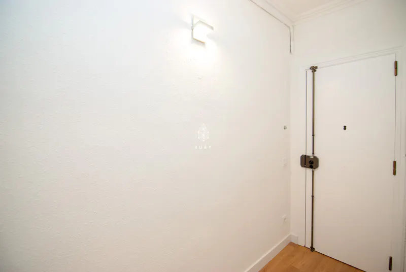 3-Bedroom Apartment in Carrer d'Orient, L'Hospitalet de Llobregat (797625) ROOM 1