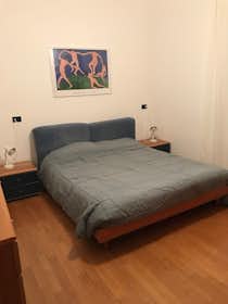 Private room for rent for €800 per month in Pregnana Milanese, Via Carlo Pisacane