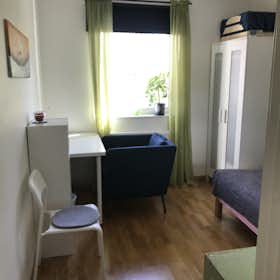Отдельная комната сдается в аренду за 6 000 SEK в месяц в Uppsala, Döbelnsgatan