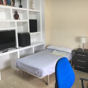 Private room for rent for €500 per month in Málaga, Plaza de Ronda