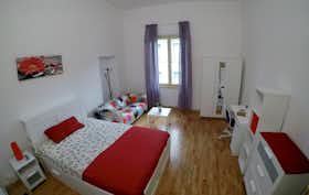 Privé kamer te huur voor € 720 per maand in Florence, Via Montebello