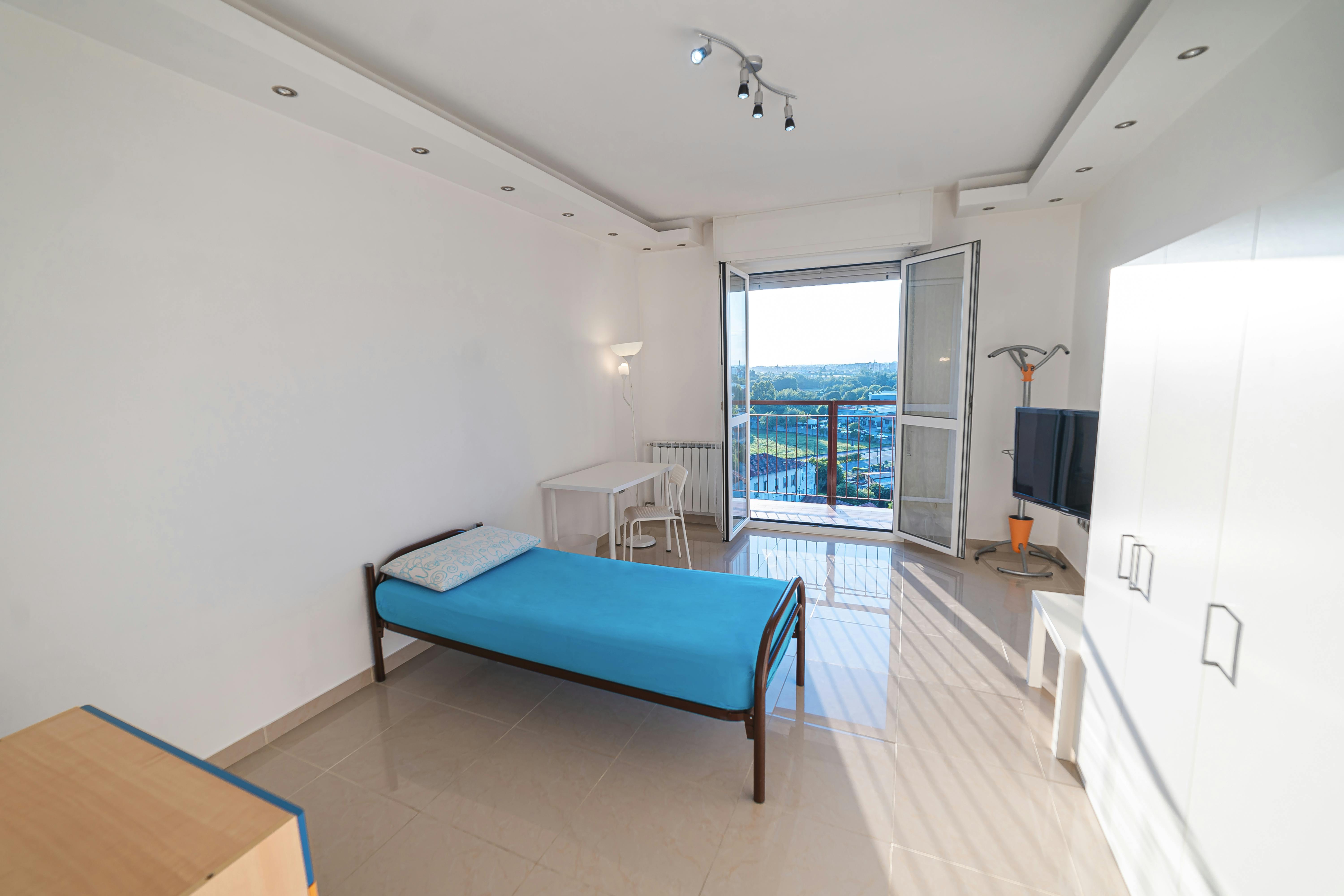 Private room for rent for €650 per month in Milan, Via Alessandro Litta Modignani