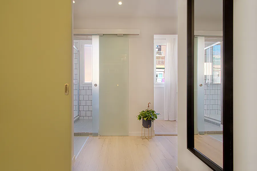 1-Bedroom Apartment in Carrer del Poeta Cabanyes, Barcelona (825860) ROOM 2