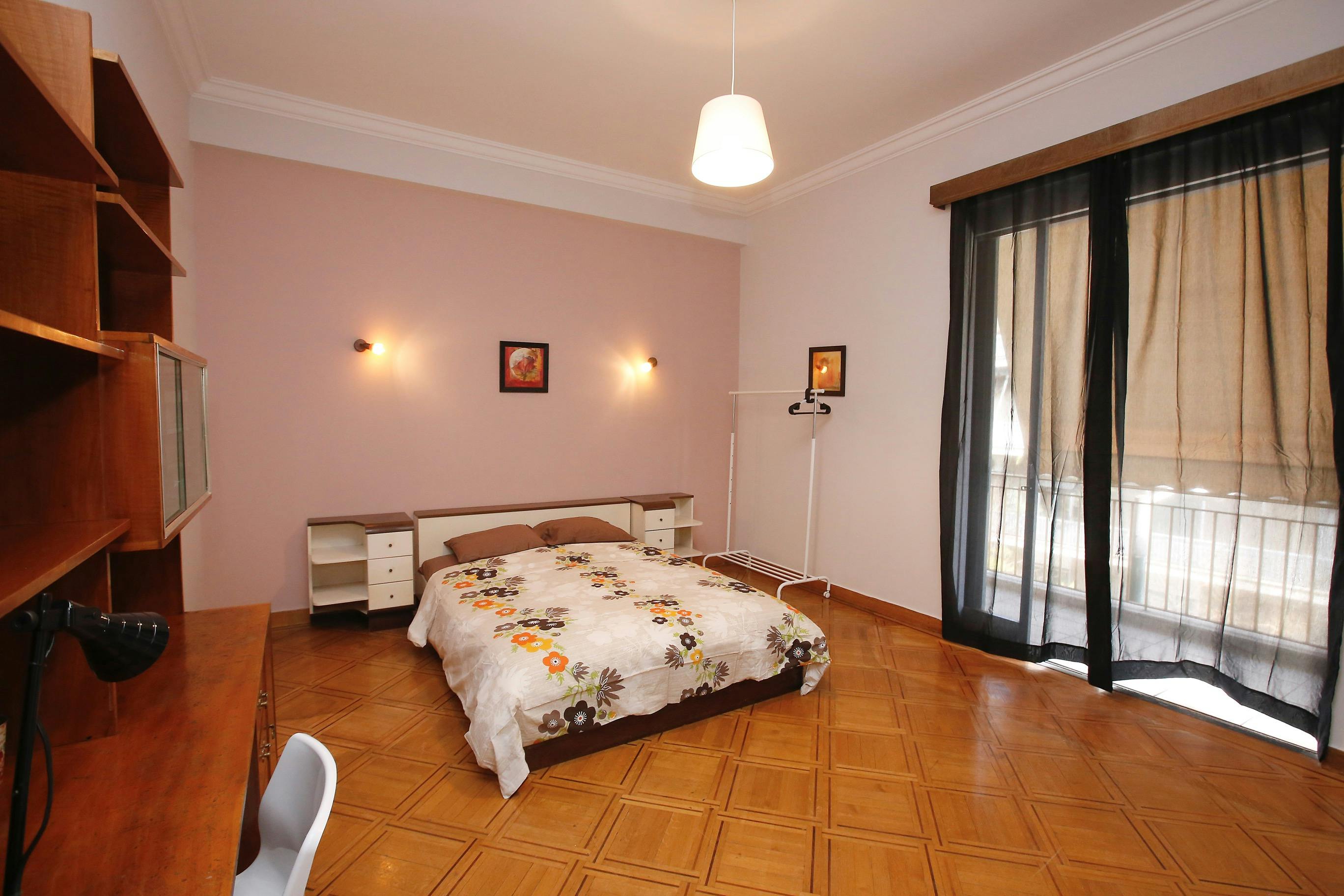 Private room for rent for €450 per month in Athens, 3is Septemvriou