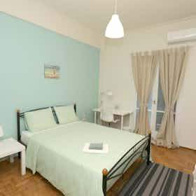 Private room for rent for €450 per month in Athens, Filolaou