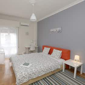 Apartment for rent for €1,300 per month in Athens, Filolaou