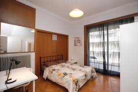 Отдельная комната сдается в аренду за 370 € в месяц в Athens, 3is Septemvriou