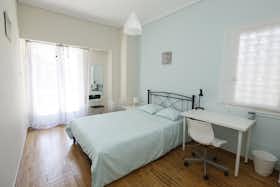Privé kamer te huur voor € 380 per maand in Athens, Marni