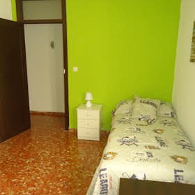 Private room for rent for €260 per month in Córdoba, Calle Alcalde Sanz Noguer