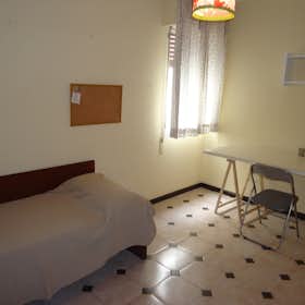 Private room for rent for €230 per month in Córdoba, Calle Conde de Torres Cabrera