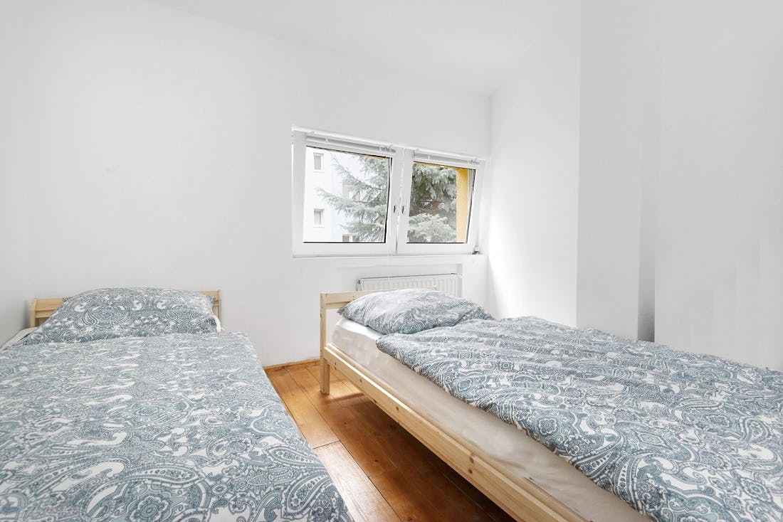 Shared room for rent on Emdenzeile, Berlin - Vista 3