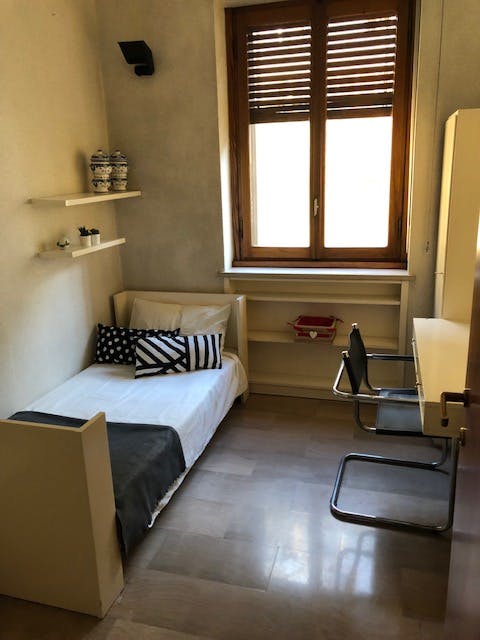 Private room for rent for €670 per month in Milan, Via Leopoldo Sabbatini