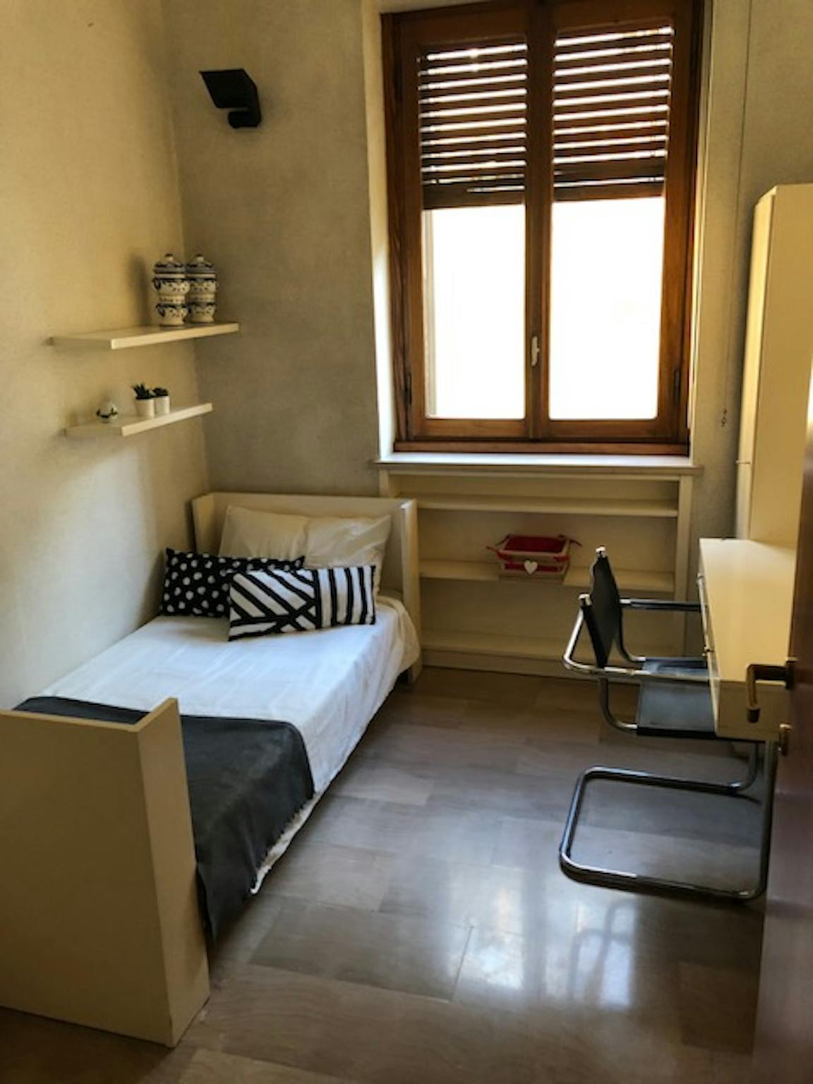 Via Leopoldo Sabbatini, Milan preview