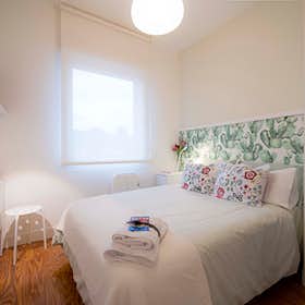 Private room for rent for €485 per month in Bilbao, Tiboli kalea