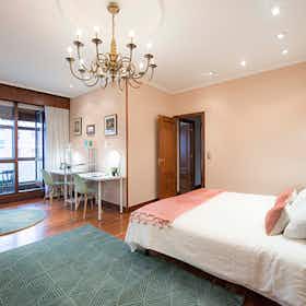 Private room for rent for €600 per month in Bilbao, Avenida Lehendakari Aguirre