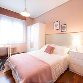 Private room for rent for €550 per month in Bilbao, Avenida Lehendakari Aguirre