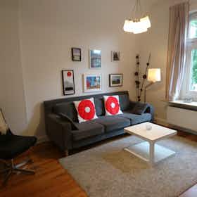 Appartement te huur voor € 2.190 per maand in Hamburg, Simrockstraße