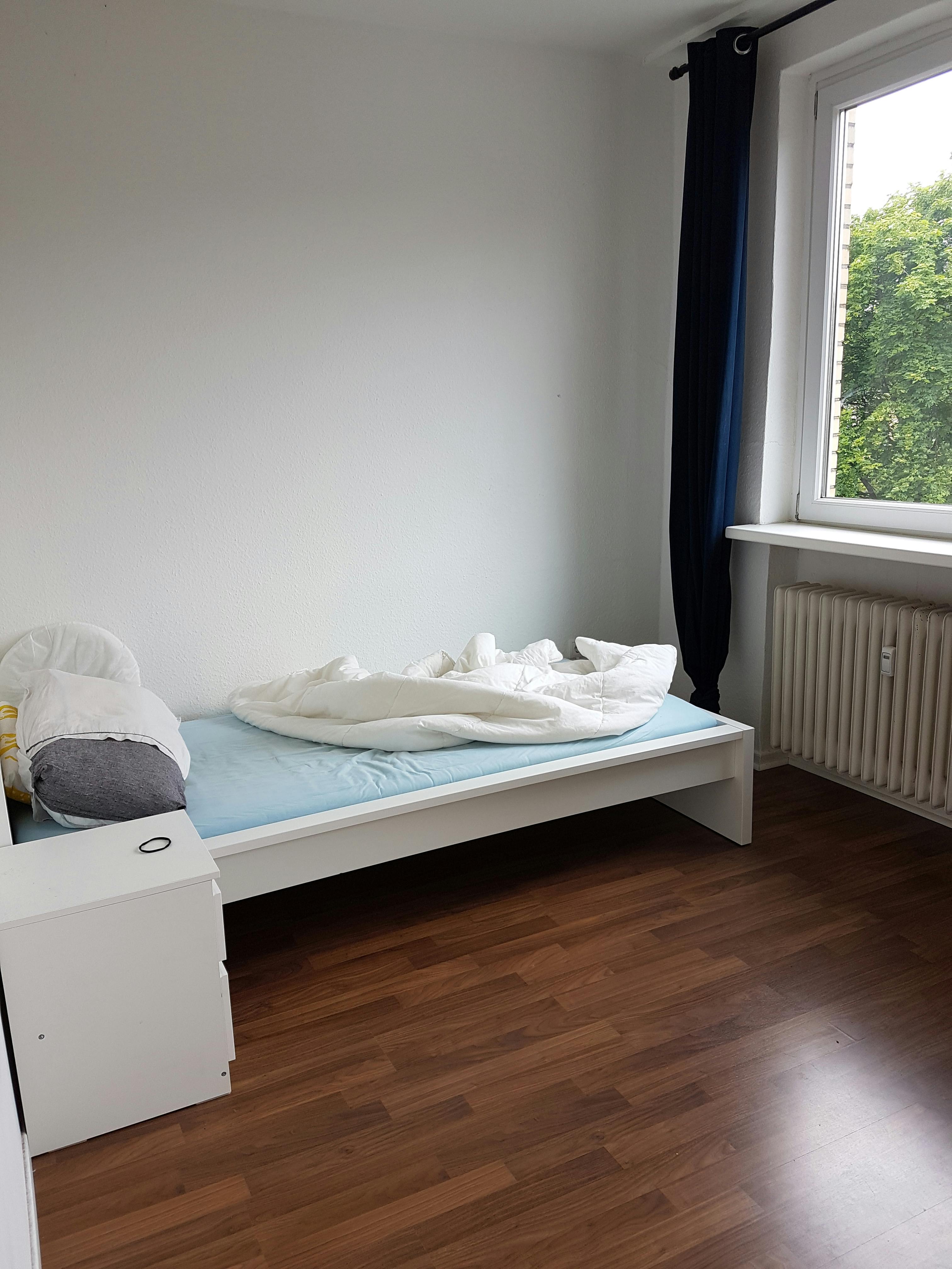 Pokój prywatny do wynajęcia za 680 € miesięcznie w mieście Hamburg, Kieler Straße