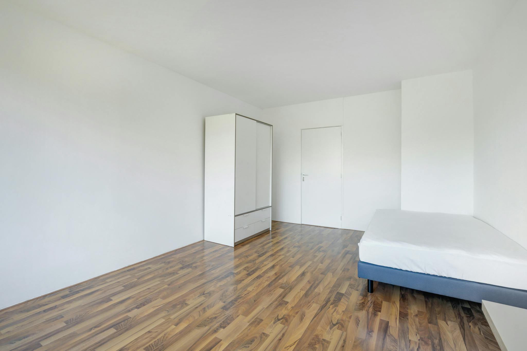 View photo 1/27 of studio in Rotterdam