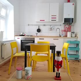 Apartment for rent for €1,589 per month in Berlin, Schivelbeiner Straße