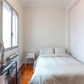 Private room for rent for €680 per month in Madrid, Calle de los Desamparados