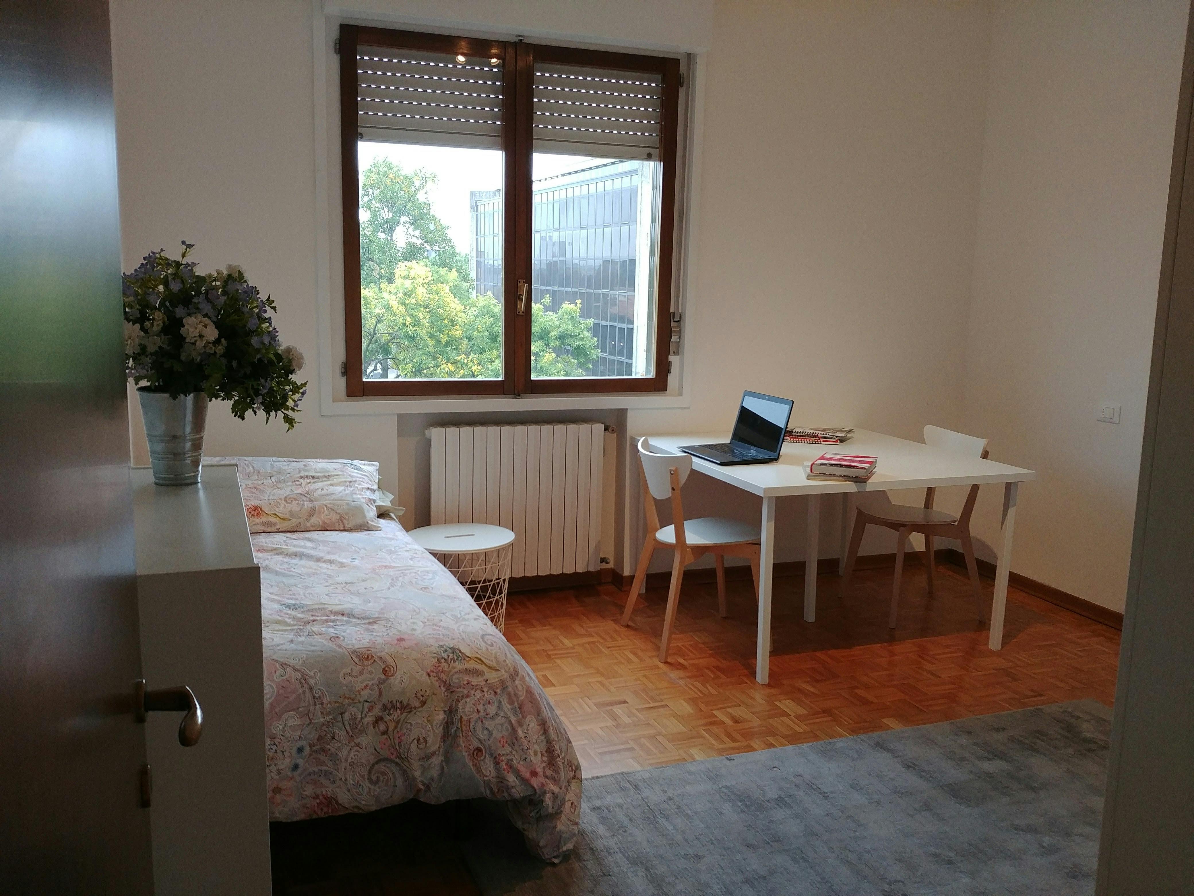 Stanza condivisa in affitto a 350 € al mese a Padova, Via Luigi Pellizzo