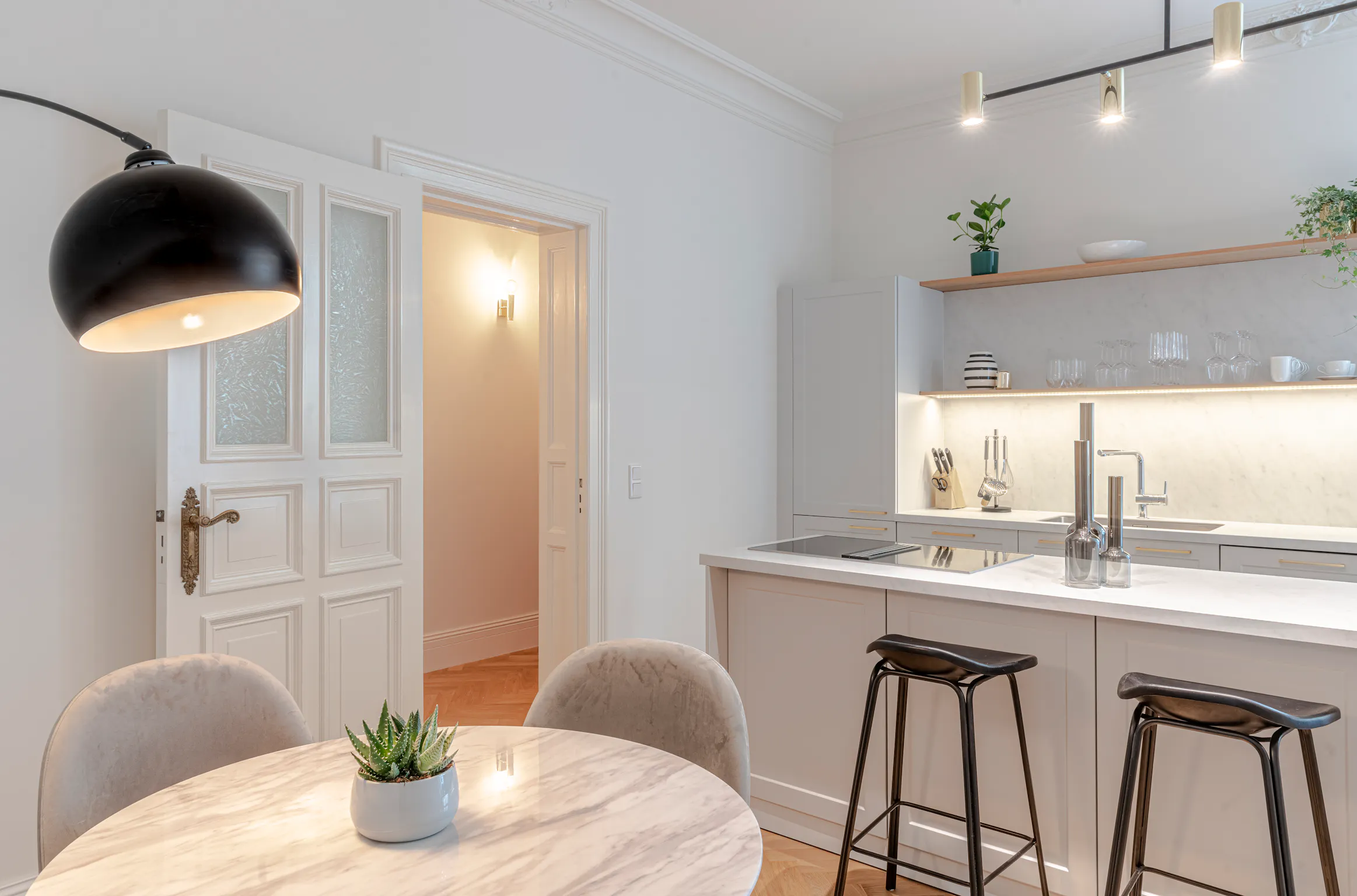 2-Bedroom Apartment in Mommsenstraße, Berlin (864138) ROOM 3