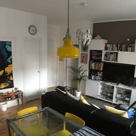 Apartamento for rent for € 700 per month in Turin, Via Carmagnola