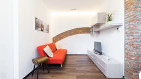 Apartment for rent for €1,591 per month in Milan, Via Ignazio Ciaia
