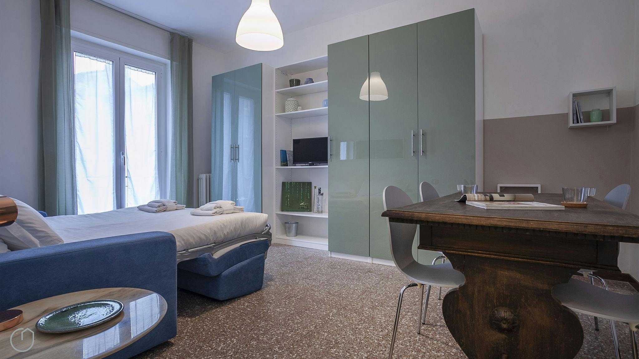 Studio for rent for €1 per month in Milan, Via Giuseppe Cesare Abba