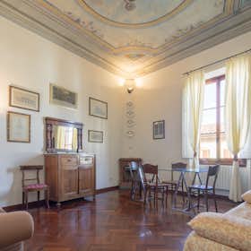Apartment for rent for €1,400 per month in Florence, Via Montebello