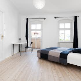 Private room for rent for €740 per month in Berlin, Plönzeile