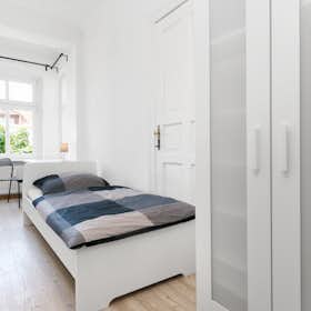 私人房间 正在以 €580 的月租出租，其位于 Berlin, Plönzeile