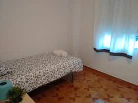 Gedeelde kamer te huur voor € 280 per maand in Murcia, Plaza Sardoy