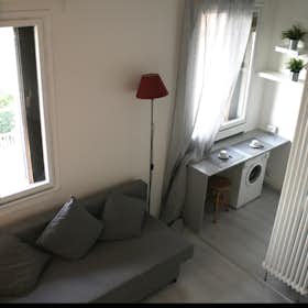 Apartamento para alugar por € 950 por mês em Padova, Via San Girolamo