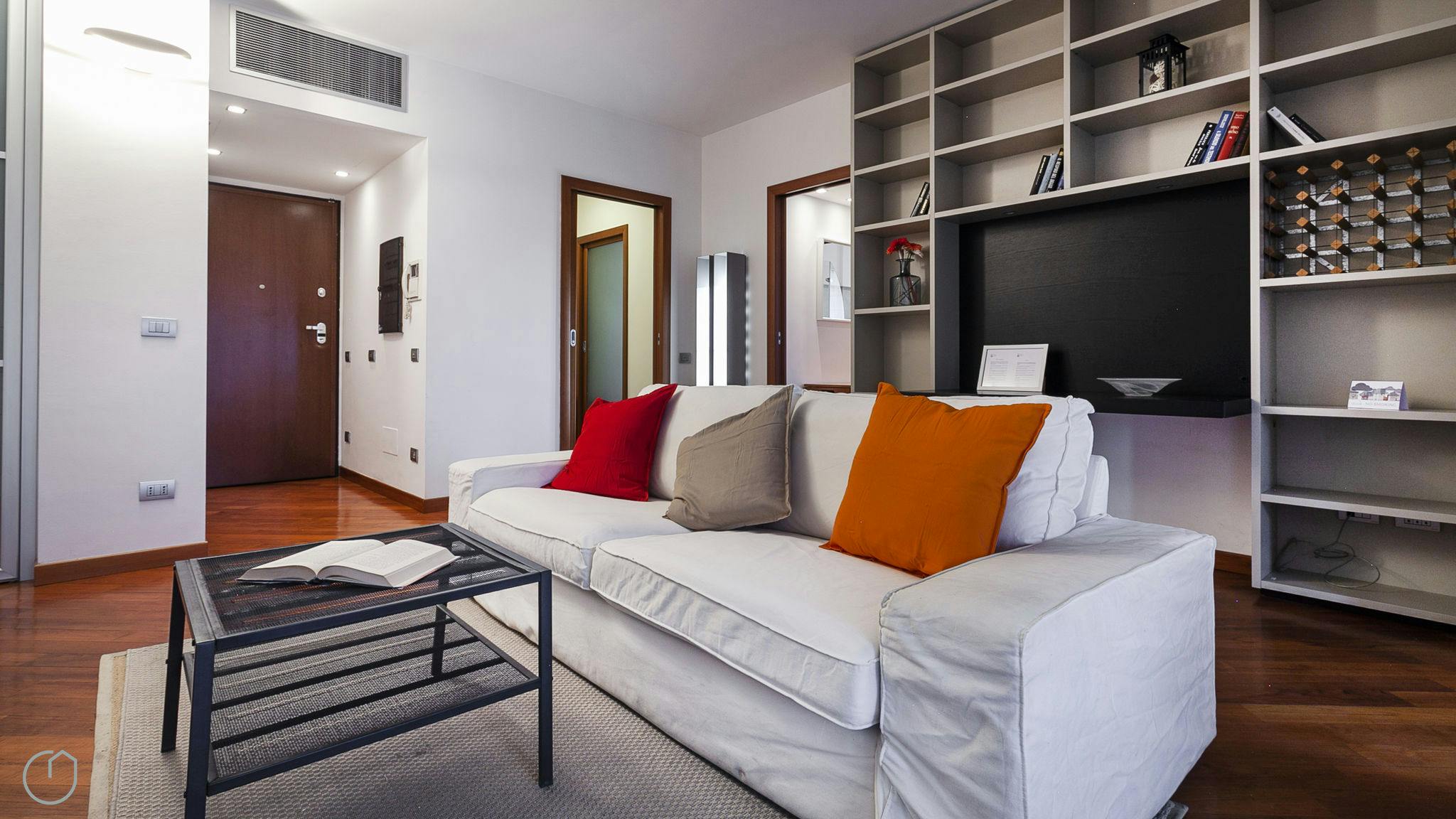 Apartment for rent for €1 per month in Milan, Viale Piero e Alberto Pirelli