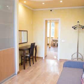 Privé kamer te huur voor € 270 per maand in Riga, Dzirnavu iela