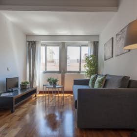 Apartment for rent for €2,000 per month in Madrid, Calle de Casado del Alisal