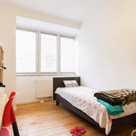 WG-Zimmer for rent for 560 € per month in Anderlecht, Rue de la Procession
