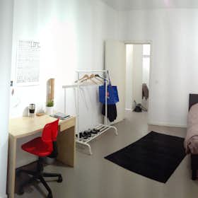 Отдельная комната сдается в аренду за 560 € в месяц в Anderlecht, Rue de la Procession