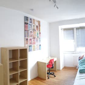 WG-Zimmer zu mieten für 560 € pro Monat in Anderlecht, Rue de la Procession