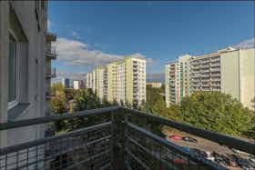 单间公寓 正在以 PLN 6,050 的月租出租，其位于 Warsaw, ulica Rodziny Połanieckich