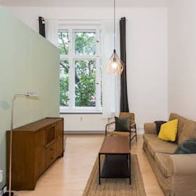Studio for rent for €1,500 per month in Berlin, Potsdamer Straße