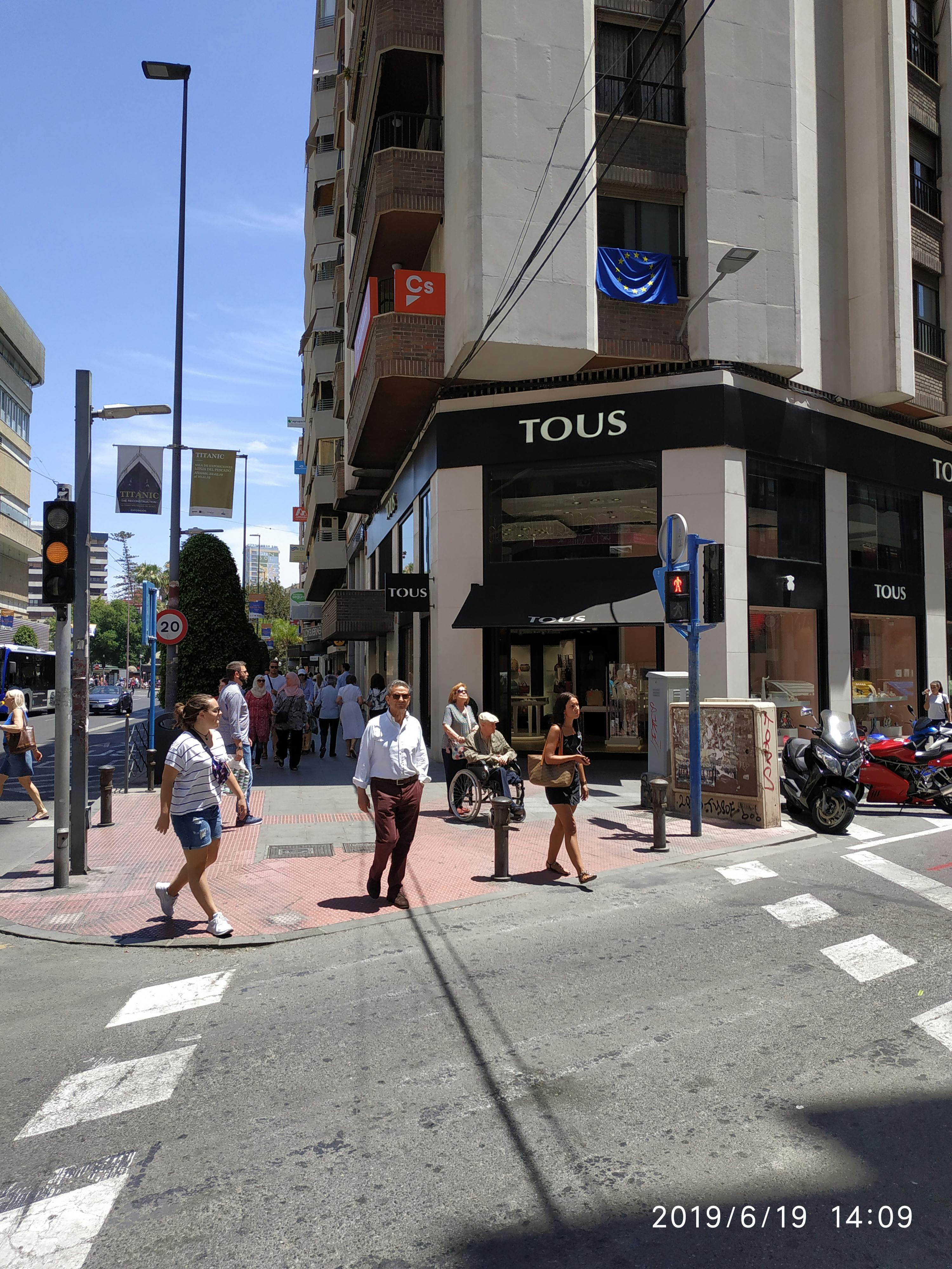 preview gallery tile