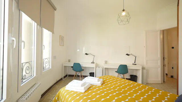 Shared room in Passeig de Sant Joan, Barcelona (880448) room image 2