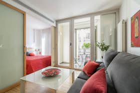 Apartment for rent for €1,575 per month in Madrid, Calle del Conde de Romanones