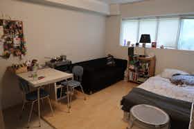 Отдельная комната сдается в аренду за 664 € в месяц в Reykjavík, Sólvallagata
