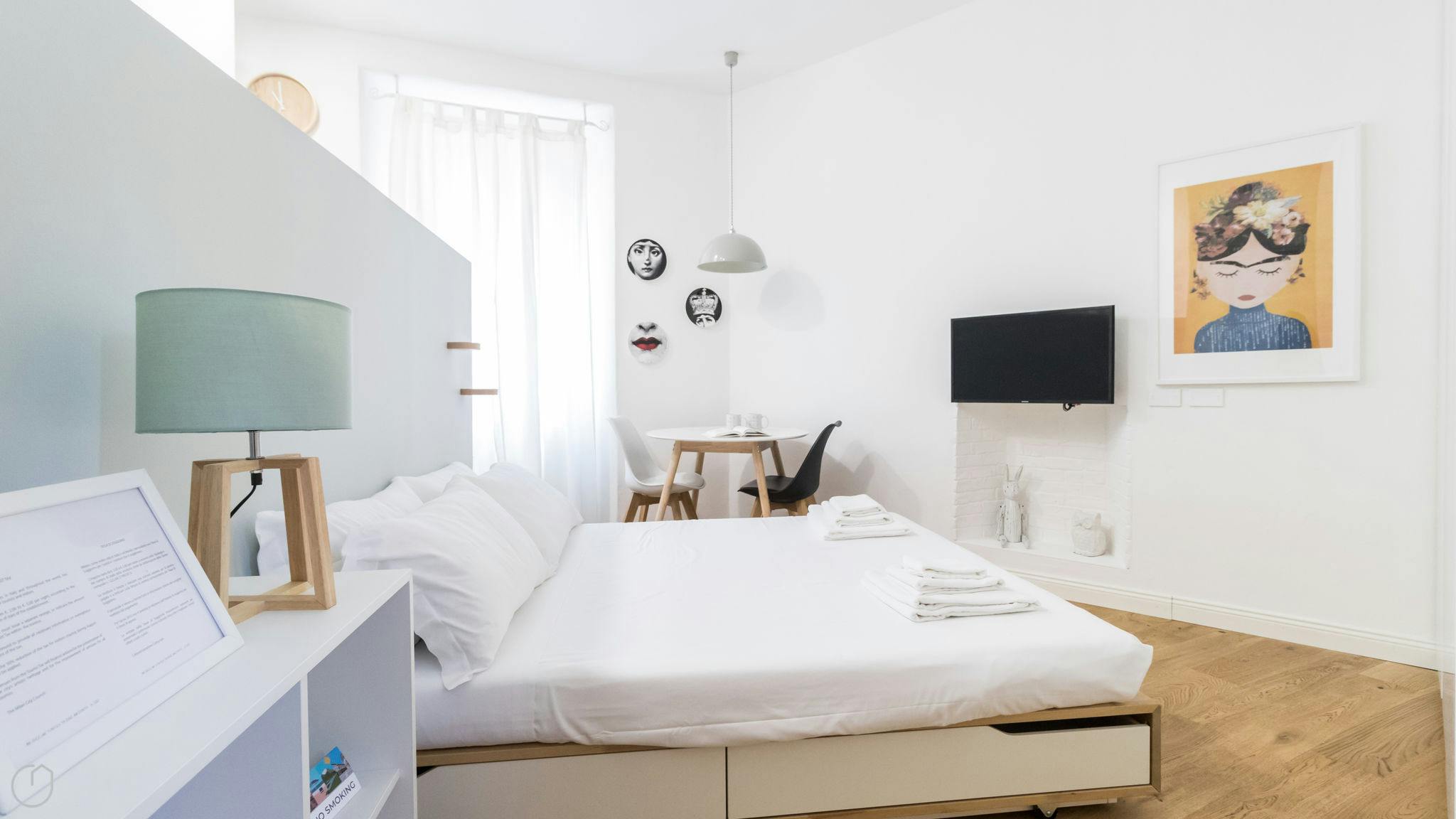 Studio for rent for €1 per month in Milan, Viale Pasubio