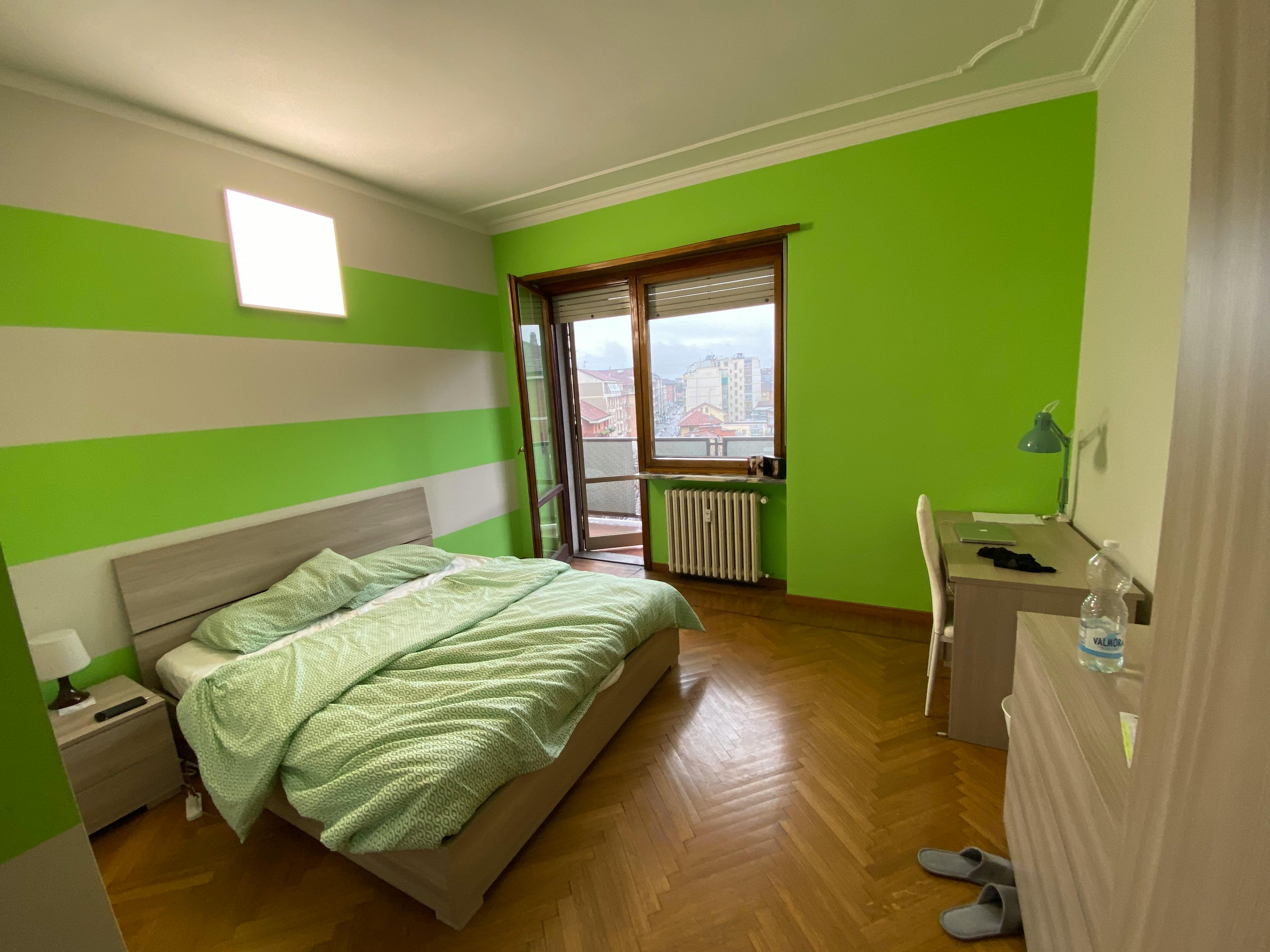 Corso Sebastopoli, Turin preview