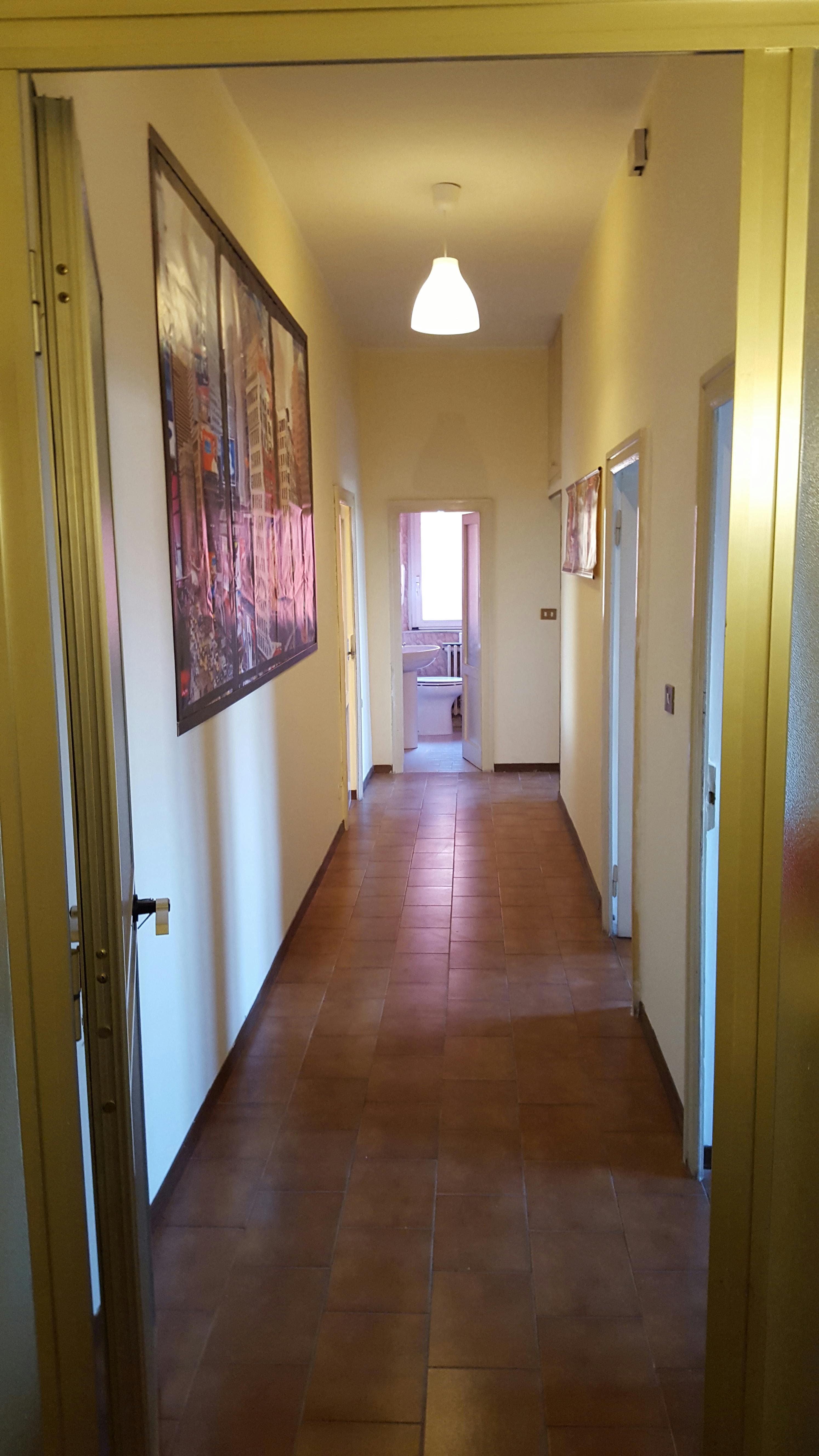 Private room in Strada Buffolara, Parma (888547) ROOM